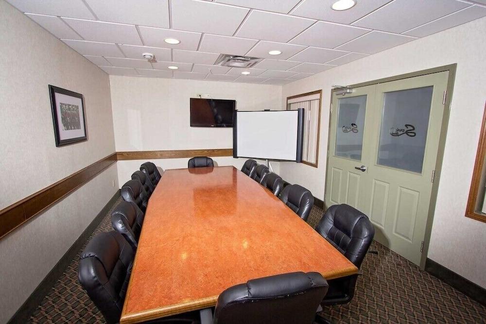 Service Plus Inns & Suites Drayton Valley Exterior foto